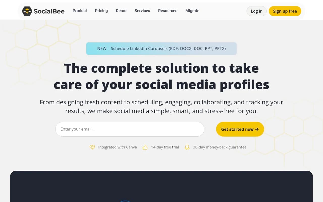 Screenshot of SocialBee website